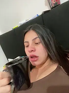 Snapshot of Livia-cortez chatting on 07.18.26 Livia-cortez online show from 07.18.26