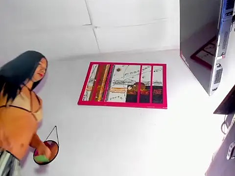 luisahotsx online show from 04.18.26