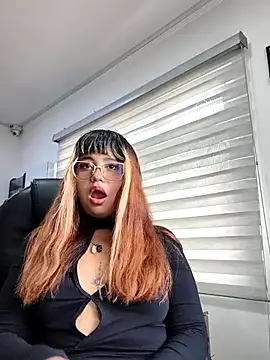BelleVivianne online show from 04.25.26