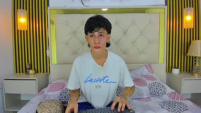 Just18Jake  online show from 05.04.26