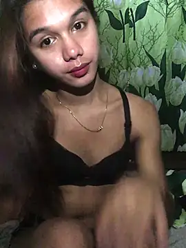 Snapshot of marie_castro chatting on 06.25.26 marie castro online show from 06.25.26