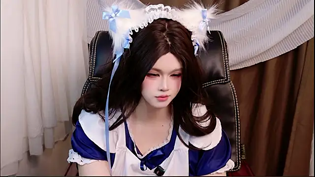 XiaoFeiXiang-001 online show from 04.19.26