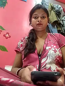 Snapshot of Simupaul001 chatting on 05.27.26 Simupaul001 online show from 05.27.26