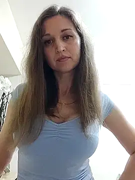 irresistibelle online show from 04.26.26