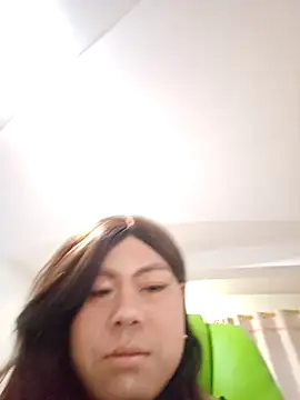 Snapshot of swzl0 chatting on 04.25.26 swzl0 online show from 04.25.26