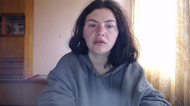 Snapshot of AlinaxJames chatting on 05.11.26 AlinaxJames online show from 05.11.26
