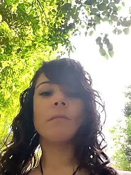 Snapshot of BaileyMFox chatting on 05.19.26 BaileyMFox online show from 05.19.26