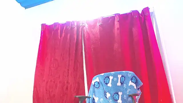 Snapshot of camilabb_xc chatting on 03.18.25 camilabb xc online show from 03.18.25