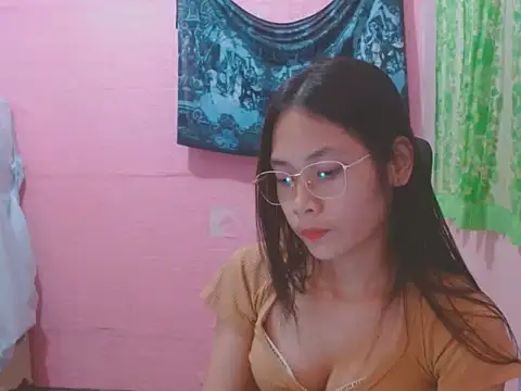 Snapshot of Sweetsexylady19 chatting on 05.17.26 Sweetsexylady19 online show from 05.17.26