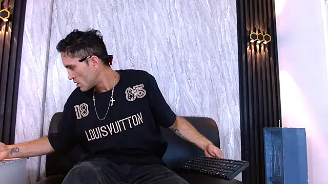 Andres Colins1 online show from 05.14.26