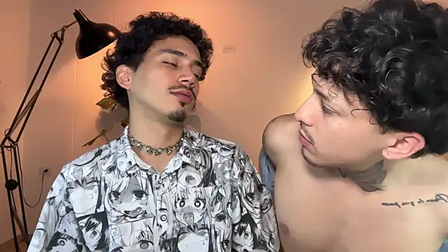 Snapshot of Noah_and_Steven chatting on 05.19.26 Noah and Steven online show from 05.19.26