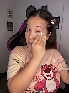 Snapshot of Rinhimari chatting on 05.08.26 Rinhimari online show from 05.08.26