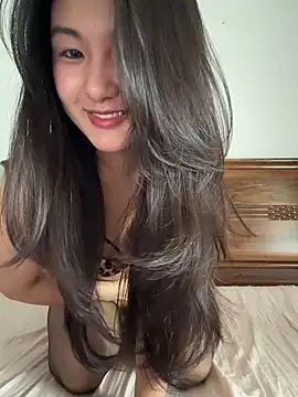 Snapshot of dearBeibeii chatting on 05.19.26 dearBeibeii online show from 05.19.26
