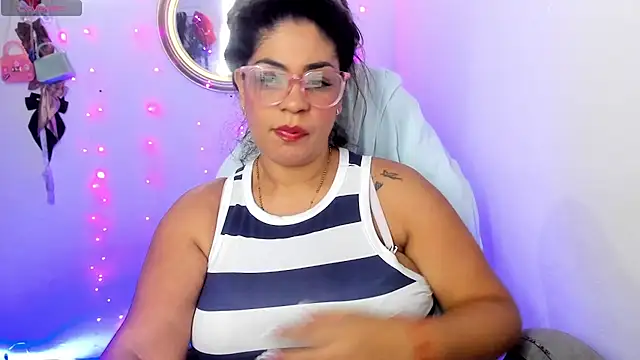 Snapshot of Mavlatin22 chatting on 07.16.26 Mavlatin22 online show from 07.16.26