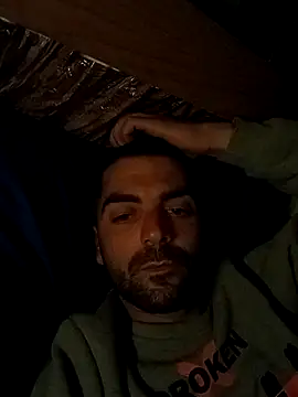Snapshot of alieno_napoletano chatting on 04.21.26 alieno napoletano online show from 04.21.26