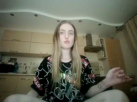 Lisanta online show from 08.04.26