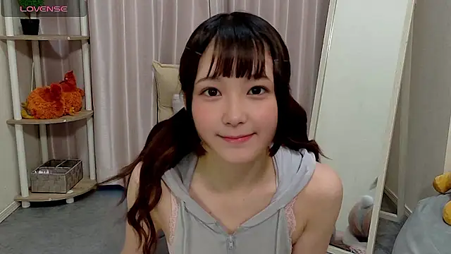 Snapshot of mi-na-2 chatting on 05.27.26 mi-na-2 online show from 05.27.26