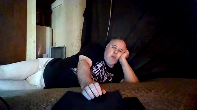 Nightshade1195 online show from 05.25.26