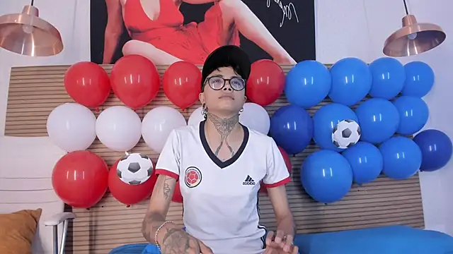 Snapshot of Antony_D_ossa chatting on 06.14.26 Antony D ossa online show from 06.14.26