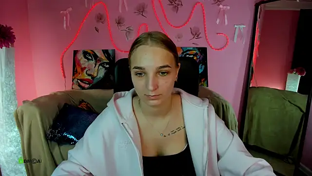 Snapshot of ollivia_dream chatting on 05.05.26 ollivia dream online show from 05.05.26