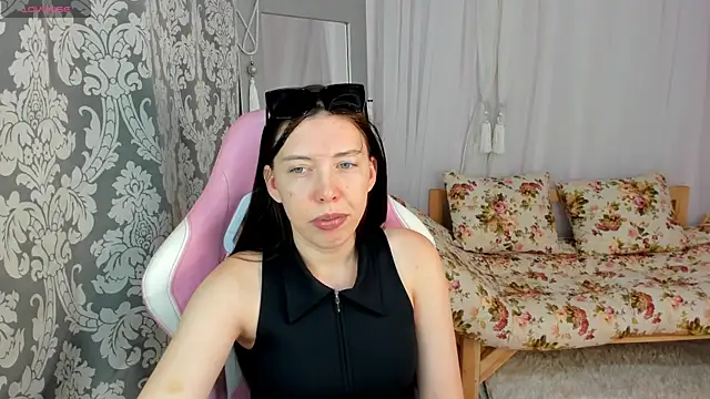 Snapshot of Sandra_Ross chatting on 07.05.26 Sandra Ross online show from 07.05.26
