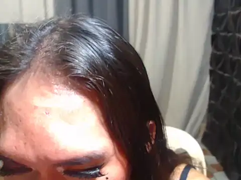 Snapshot of Queen_Haliyah chatting on 06.16.26 Queen Haliyah online show from 06.16.26
