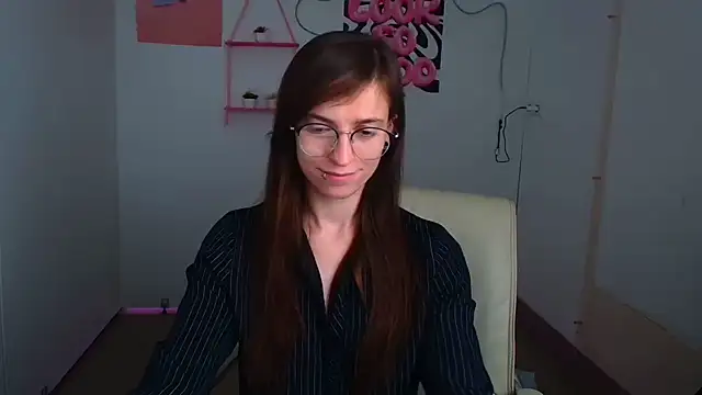 Snapshot of Luna_Tantra chatting on 06.26.26 Luna Tantra online show from 06.26.26