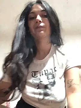 Snapshot of amira1348 chatting on 06.06.26 amira1348 online show from 06.06.26