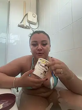 Snapshot of Laurenrose_x chatting on 05.26.26 Laurenrose x online show from 05.26.26