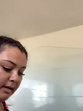 Snapshot of Laurenrose_x chatting on 06.22.26 Laurenrose x online show from 06.22.26