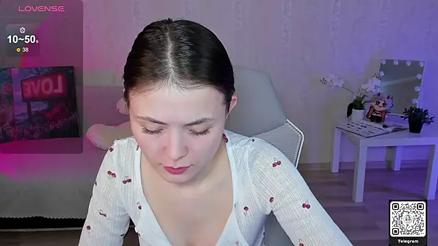 LinnLove online show from 04.30.26