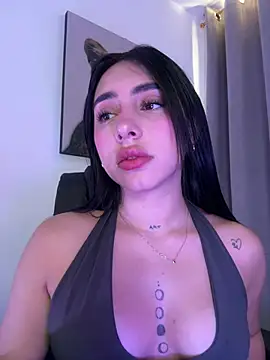 IsabellaNoir  online show from 04.25.26