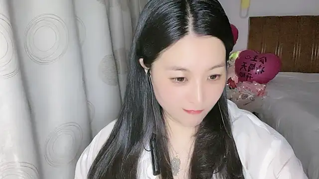 Snapshot of D-Misslu chatting on 06.01.26 D-Misslu online show from 06.01.26