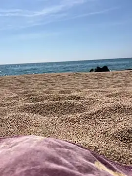 yestwooo online show from 04.21.26