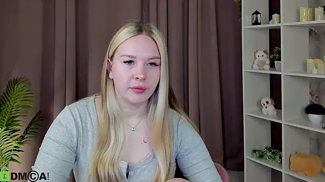 Snapshot of leadaisy chatting on 04.29.26 leadaisy online show from 04.29.26