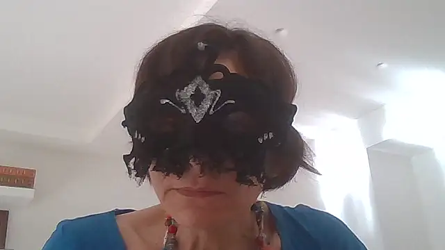 Snapshot of HelenTiAscolta chatting on 06.10.26 HelenTiAscolta online show from 06.10.26