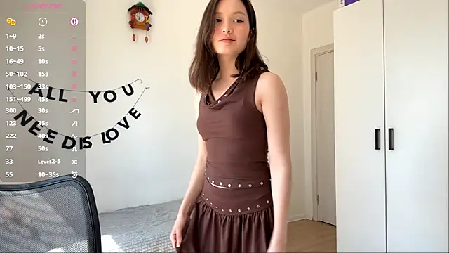 Snapshot of RochelTrewhitt chatting on 05.19.26 RochelTrewhitt online show from 05.19.26