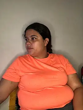 Snapshot of EliVanegas chatting on 05.13.26 EliVanegas online show from 05.13.26