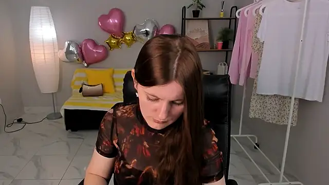 Olivia Tremo online show from 04.23.26