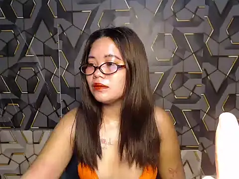 ur prettychelsie online show from 05.31.26