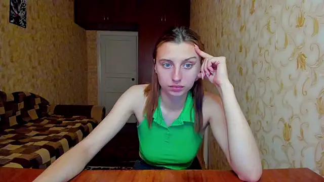 Snapshot of MilaShka29 chatting on 06.08.26 MilaShka29 online show from 06.08.26