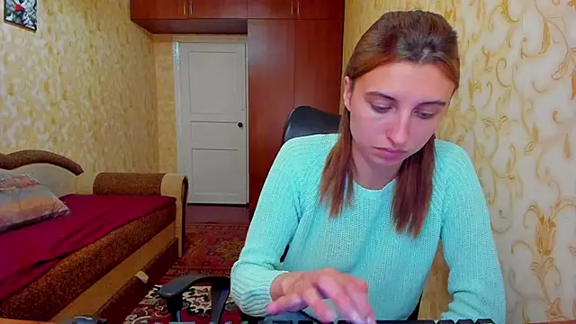 Snapshot of MilaShka29 chatting on 06.17.26 MilaShka29 online show from 06.17.26