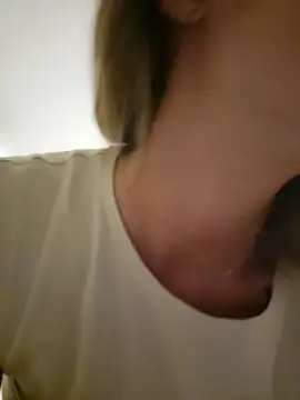 Snapshot of SofiaLace chatting on 07.16.26 SofiaLace online show from 07.16.26