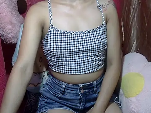 Snapshot of Horny_WetPussy chatting on 06.30.26 Horny WetPussy online show from 06.30.26
