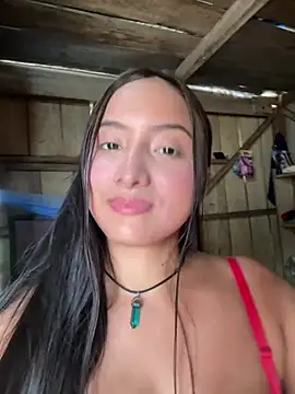 Snapshot of Soffia-zapata chatting on 06.25.26 Soffia-zapata online show from 06.25.26