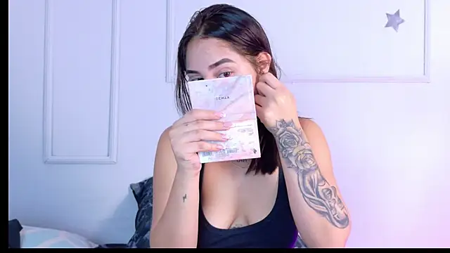 CuteWofy  online show from 06.10.26