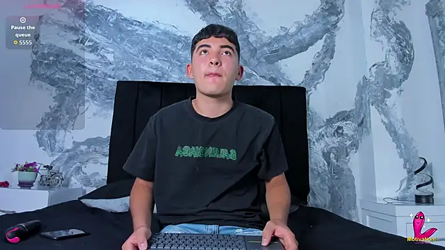 DylanBrownn  online show from 04.29.26