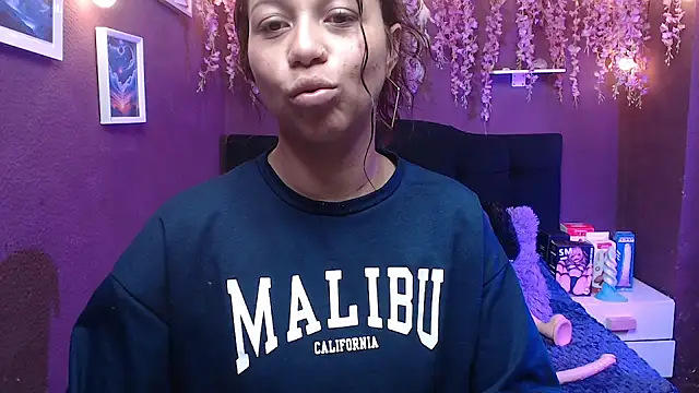 Snapshot of monik299 chatting on 04.30.26 monik299 online show from 04.30.26