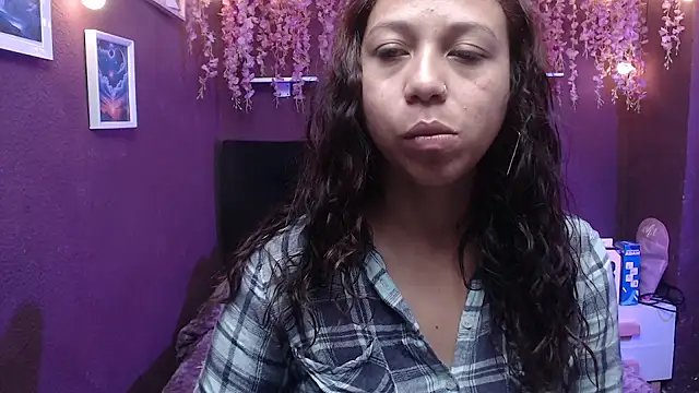 Snapshot of monik299 chatting on 05.16.26 monik299 online show from 05.16.26