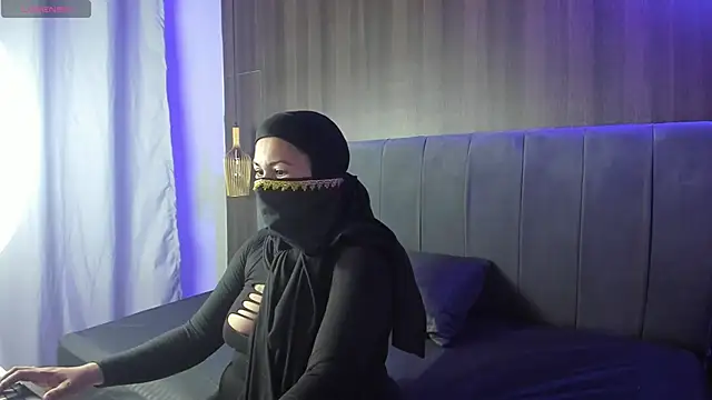 nadia tarik online show from 04.28.26